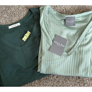 Lot Of 2 Olivia & Rae & Timing V Neck Green Short Sleeve Tee Tops Junior Small